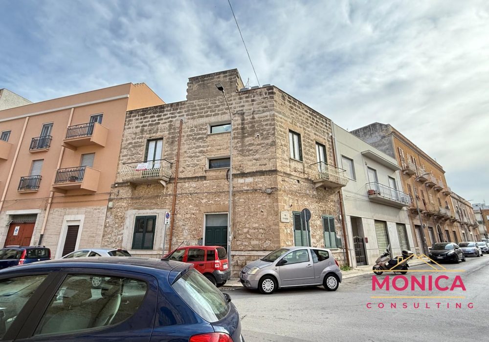 VIA SALVATORE LONERO 37