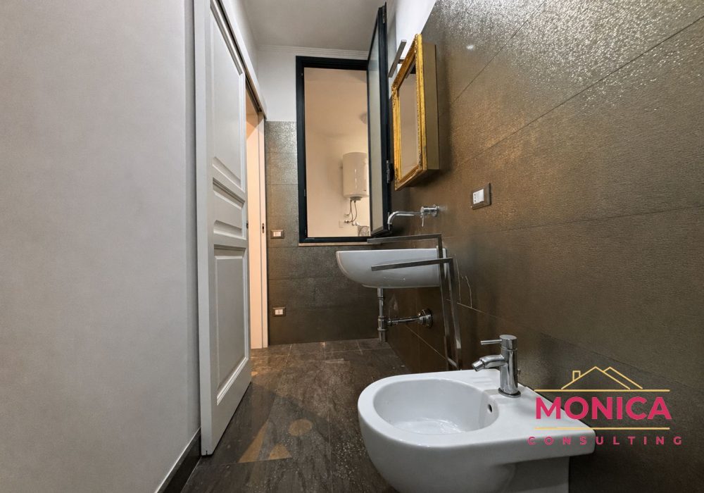 VIA SALVATORE LONERO 37