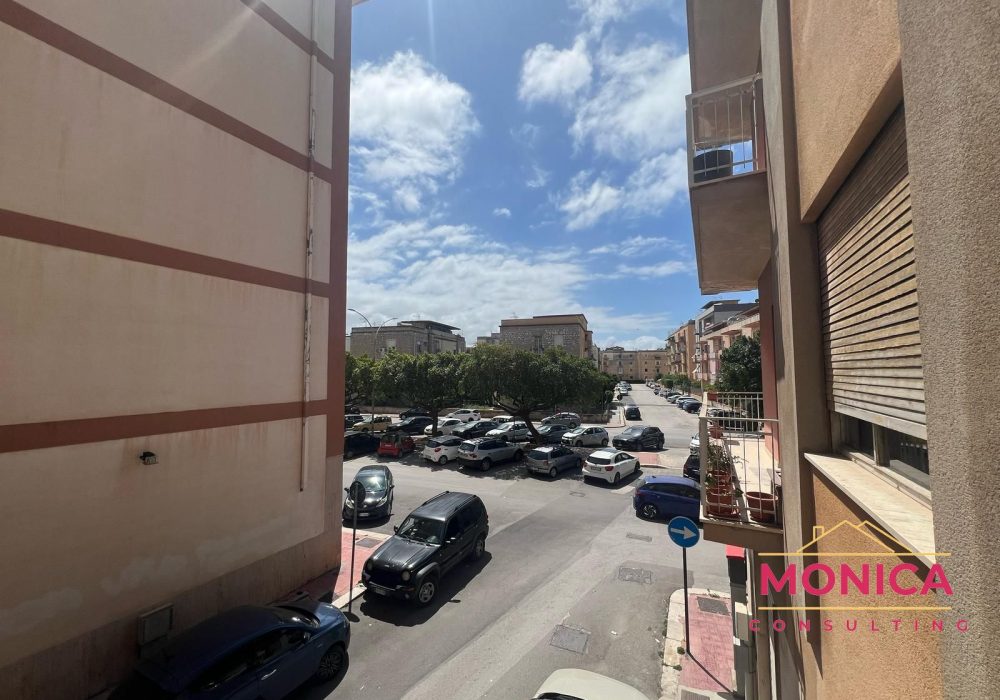 VIA DELLE ACACIE 77