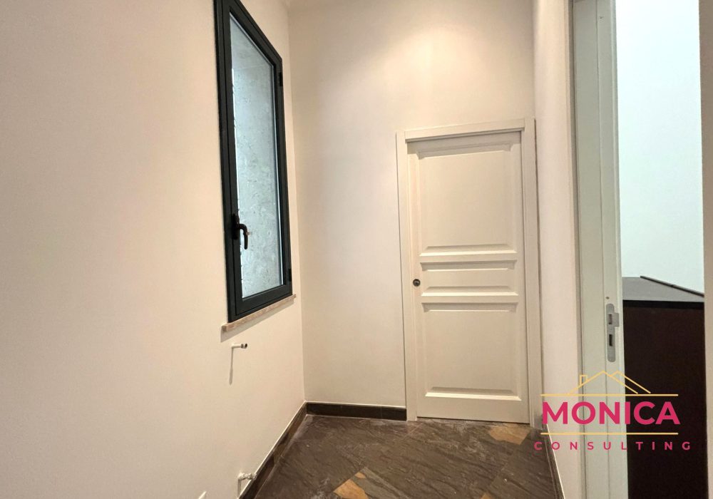 VIA SALVATORE LONERO 37