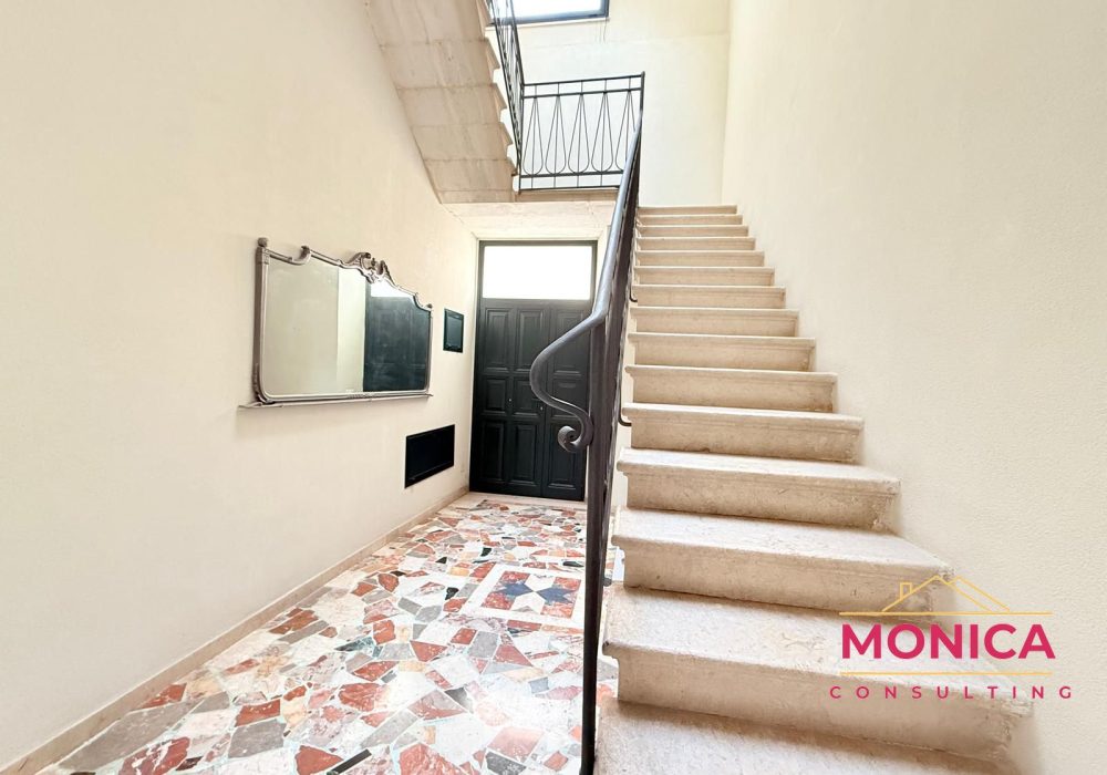 VIA SALVATORE LONERO 37