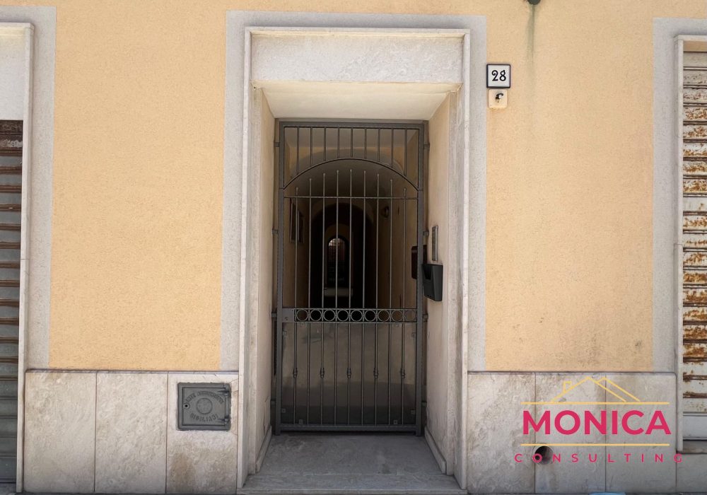 VIA COLONNELLO ROMEY 28