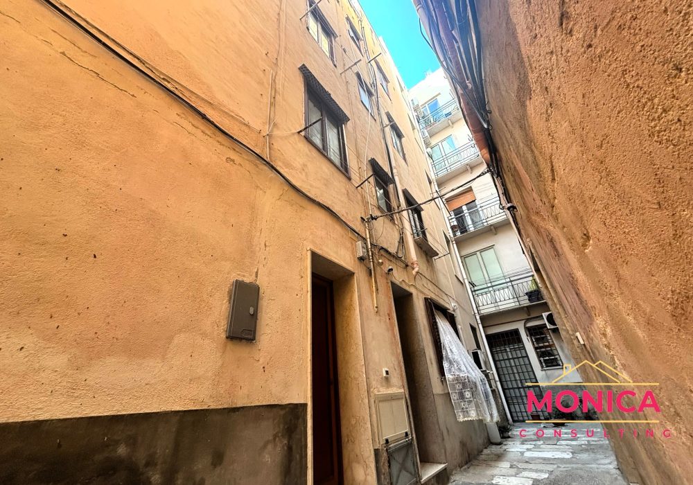 VIA CUSTONACI 60