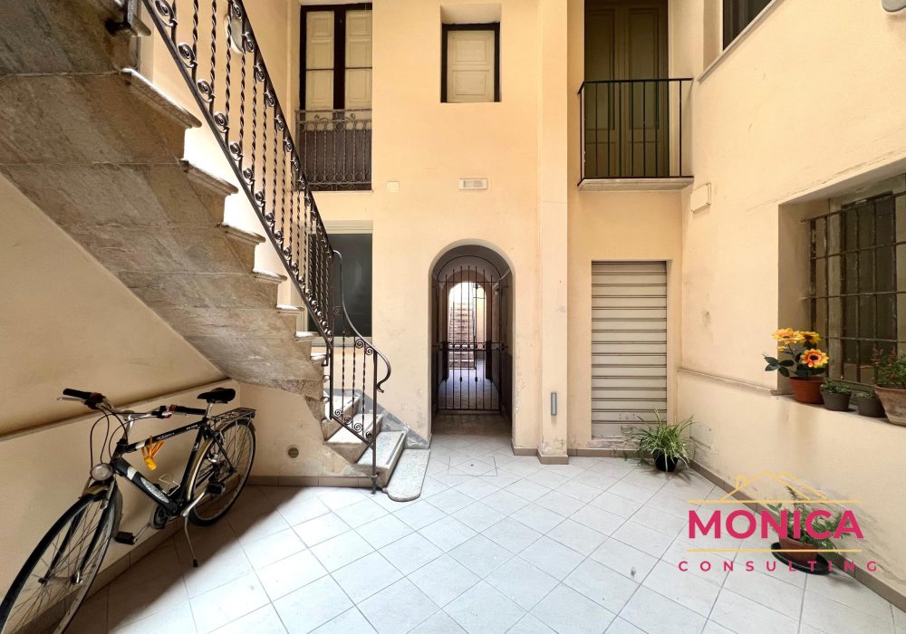 VIA COLONNELLO ROMEY 28
