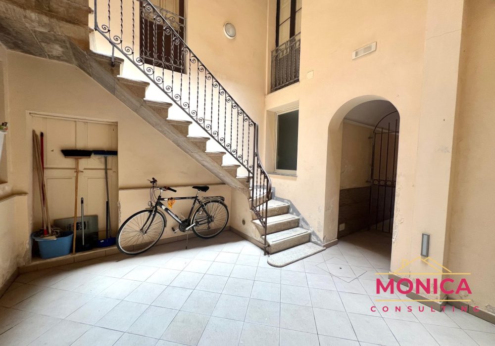 VIA COLONNELLO ROMEY 28