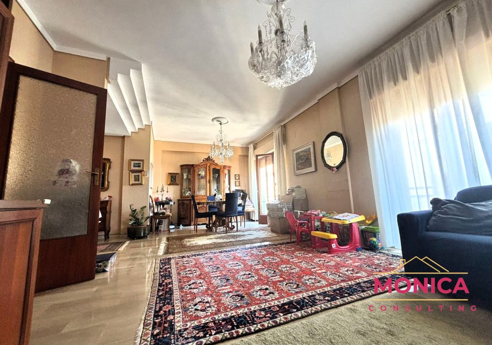 VIA DEGL IIRIS 44