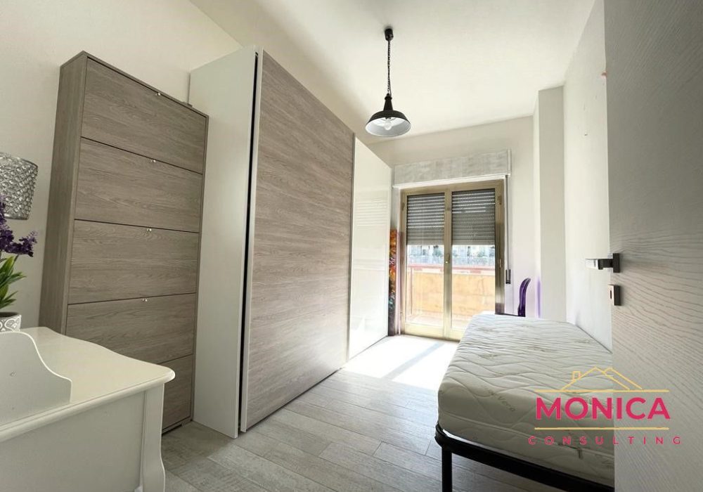 VIA MANZONI 11