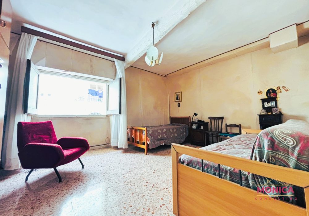 VIA SAN FRANCESCO D'ASSISI 56